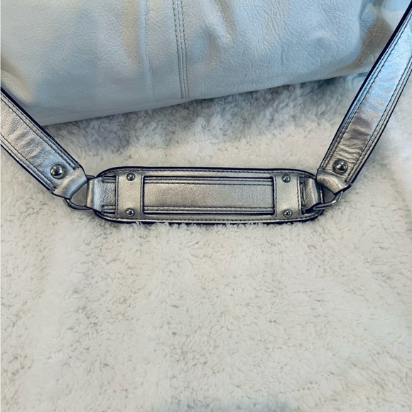 Coach Ashley Leather Satchel White Silver F15513 Like New - Picture 2 of 9